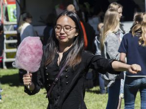 11-peter-kielberg-candyfloss