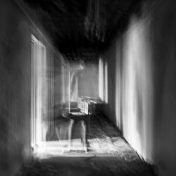 08-dennis-christensen-the-room-of-the-spirits